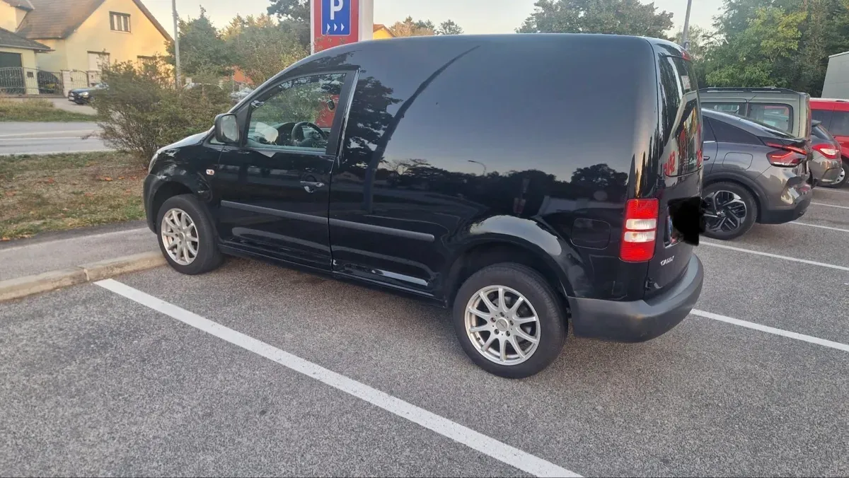 Volkswagen Caddy 2013 photo 2