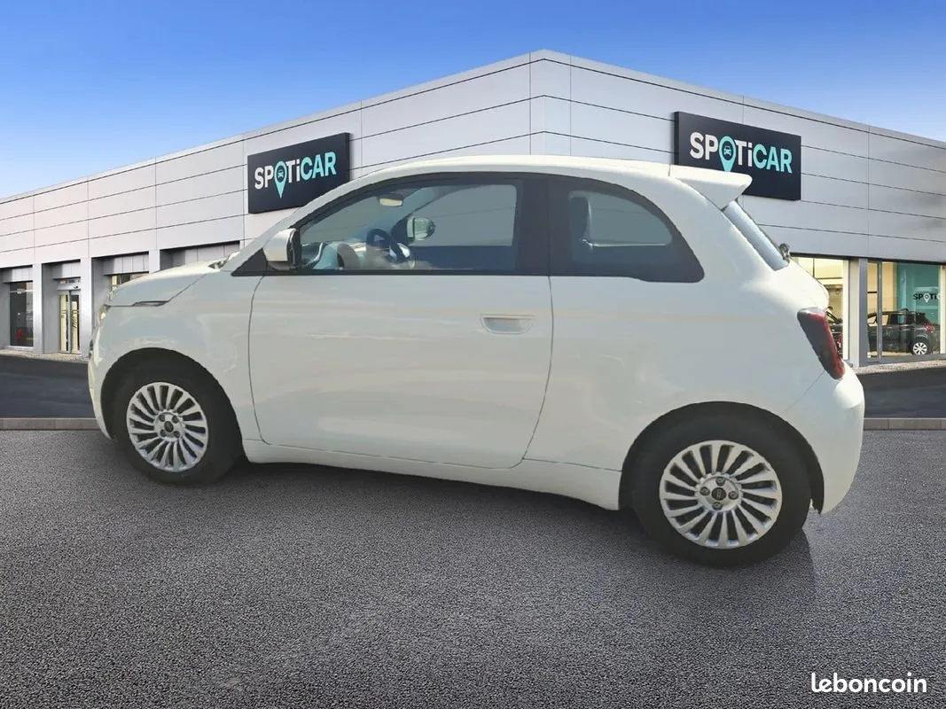 Fiat 500 2023 photo 2