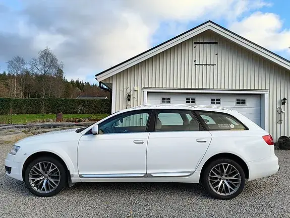 Audi A6 Allroad 2011 photo 2