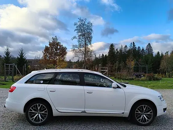 Audi A6 Allroad 2011 photo 3