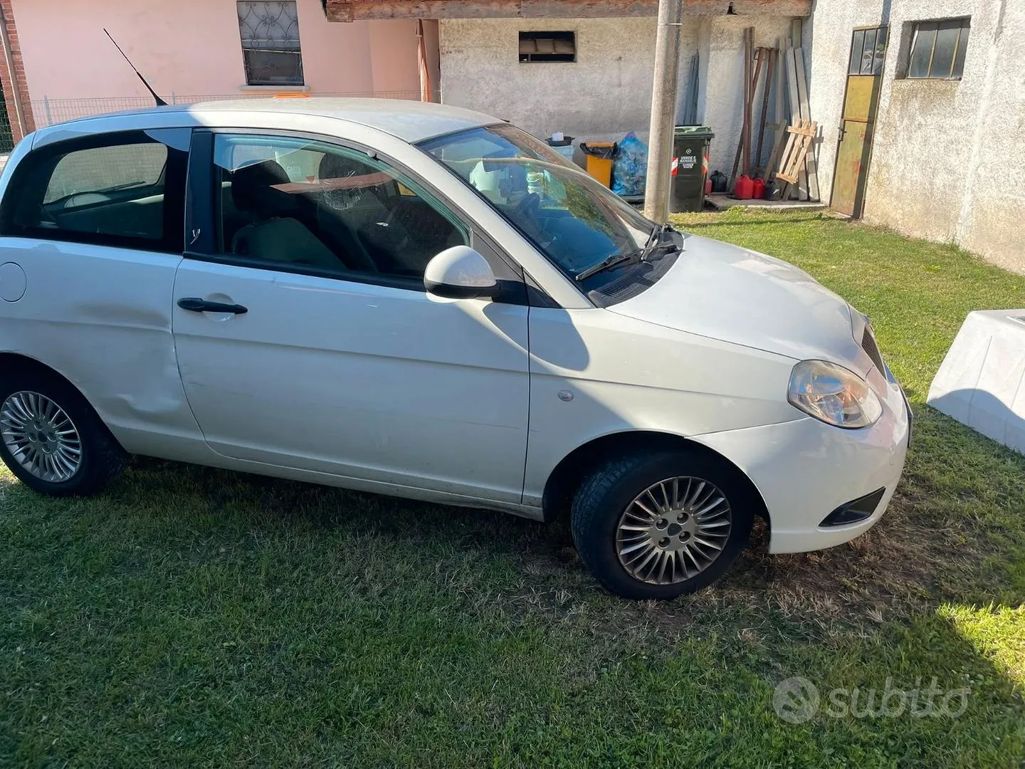 Lancia Ypsilon 2010 photo 3