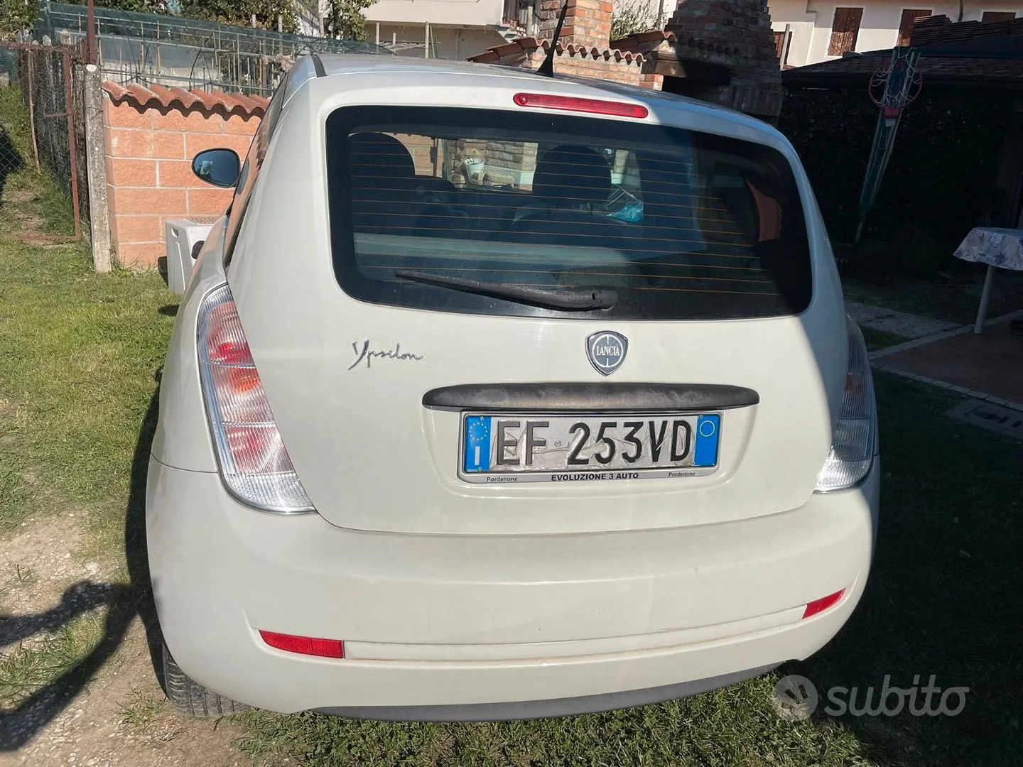 Lancia Ypsilon 2010 photo 4