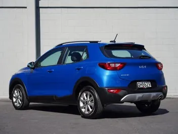 Kia Stonic 2023 photo 3