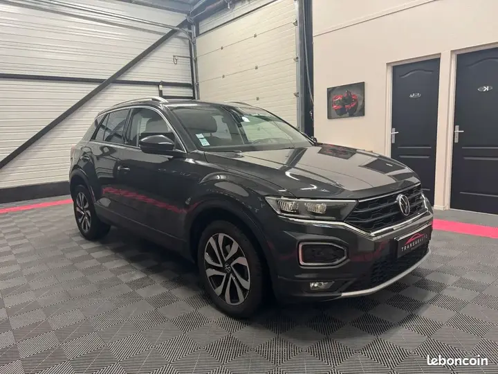 Volkswagen T-Roc 2021 photo 3