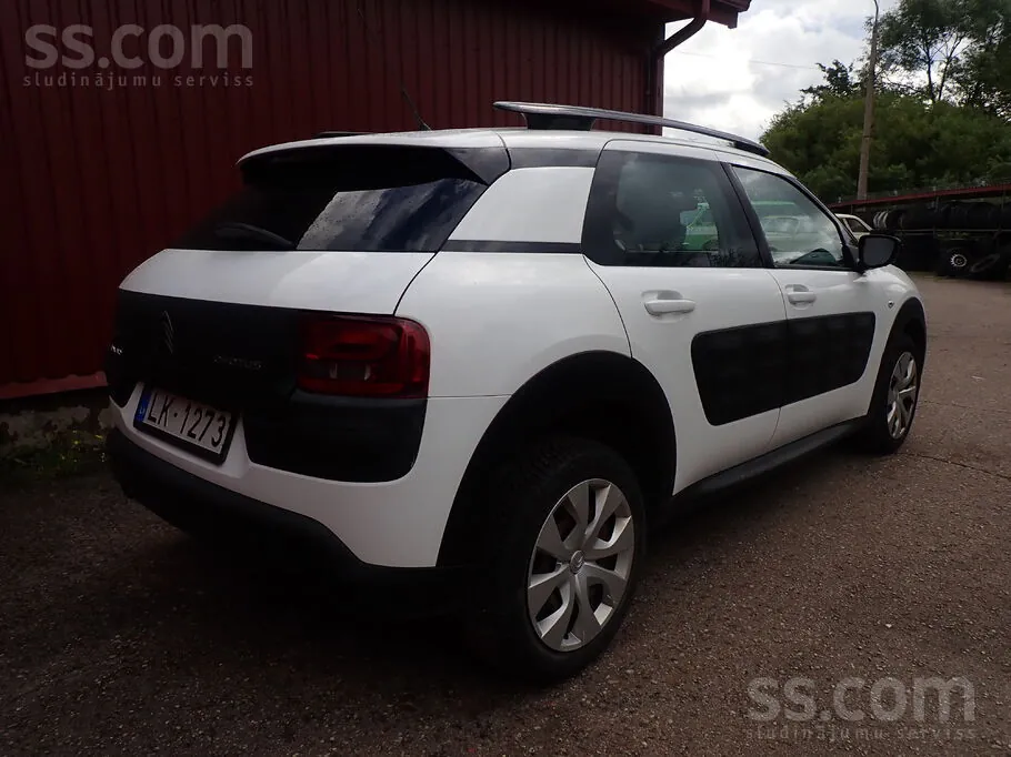 Citroen C4 Cactus 2015 photo 2