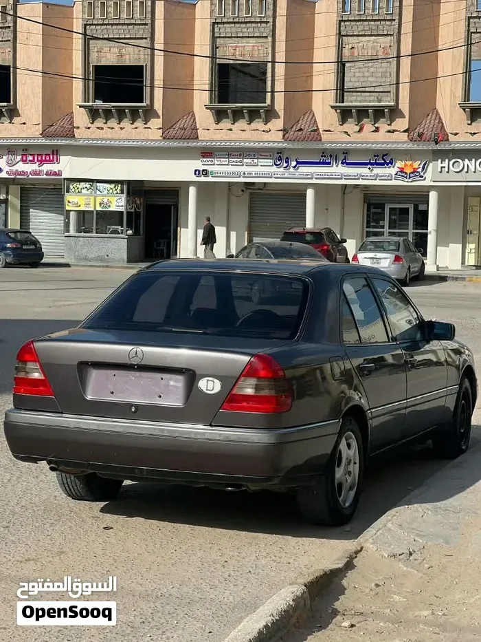 Mercedes-Benz C-Class 1998 photo 3