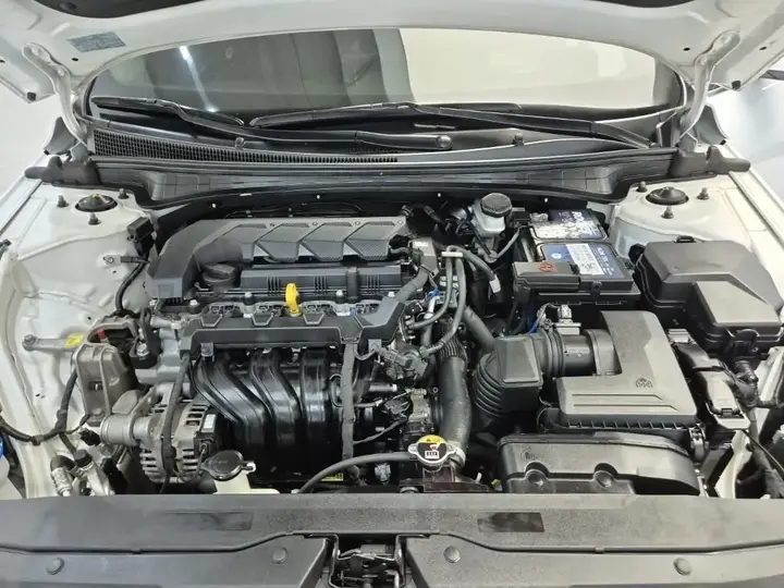 Hyundai Avante 2022 photo 5