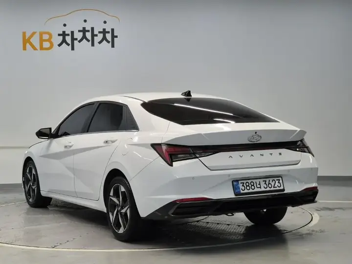 Hyundai Avante 2022 photo 2
