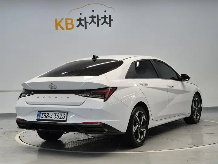 Hyundai Avante 2022 photo 3