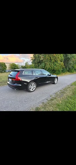 Volvo V60 2021 photo 3