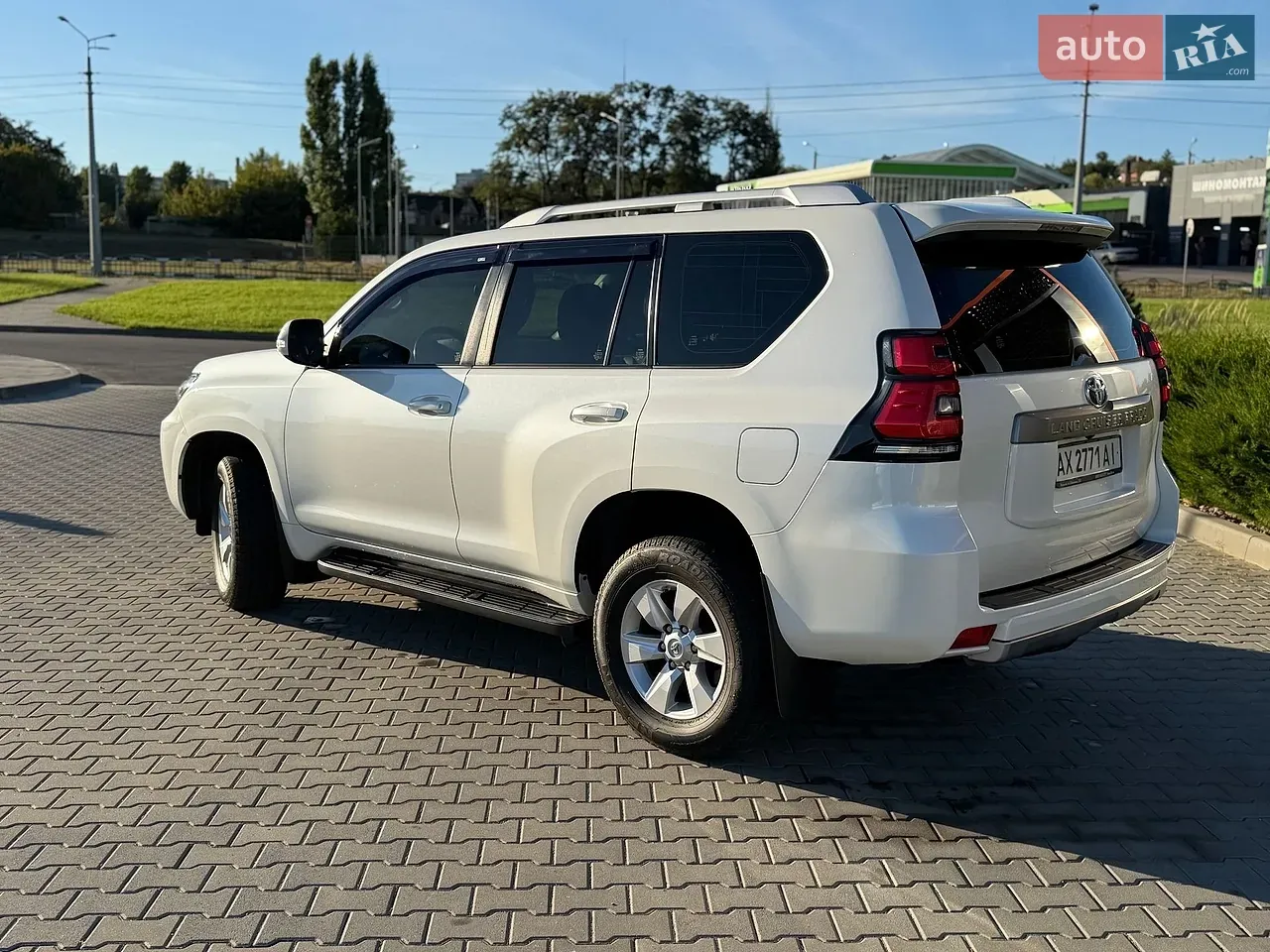 Toyota Land Cruiser Prado 2019 photo 2