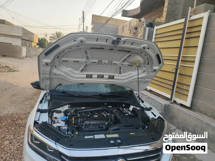 Volkswagen Passat 2022 photo 2