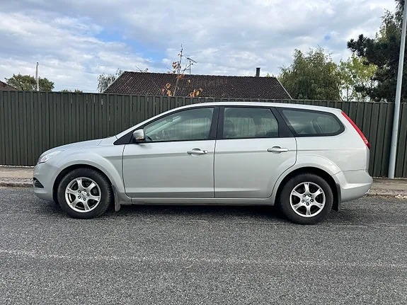 Ford Focus 2010 photo 4