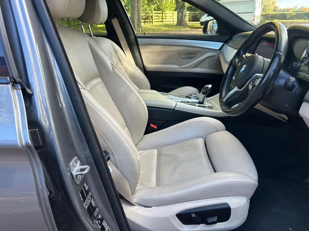 BMW 5 Series 2017 photo 4