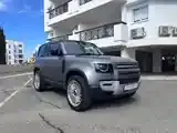Land Rover Defender 2021 photo 2