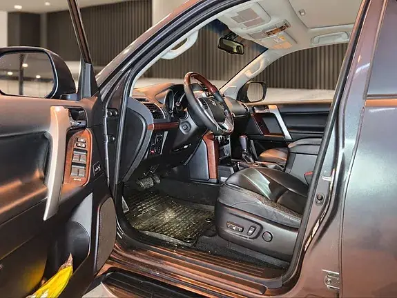 Toyota Land Cruiser 2015 photo 5