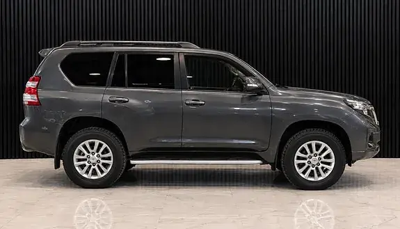 Toyota Land Cruiser 2015 photo 2