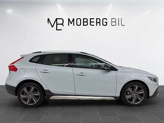 Volvo V40 Cross Country 2015 photo 3
