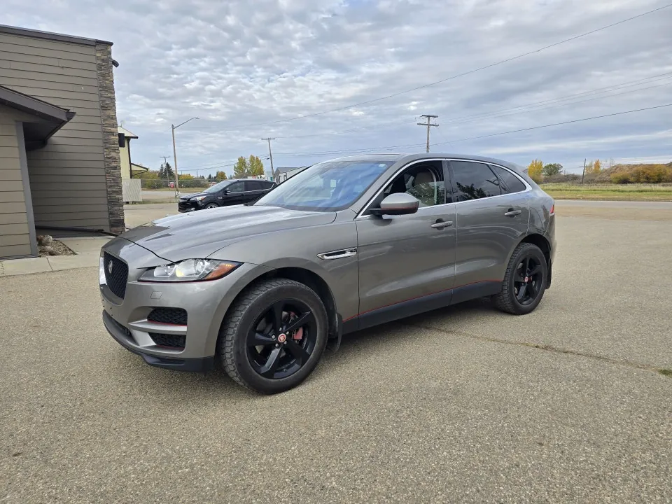 Jaguar F-Pace 2018 photo 3