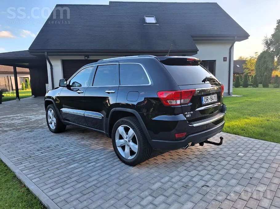 Jeep Grand Cherokee 2011 photo 3