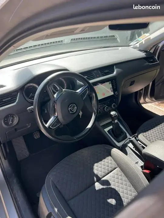 Skoda Octavia 2018 photo 3