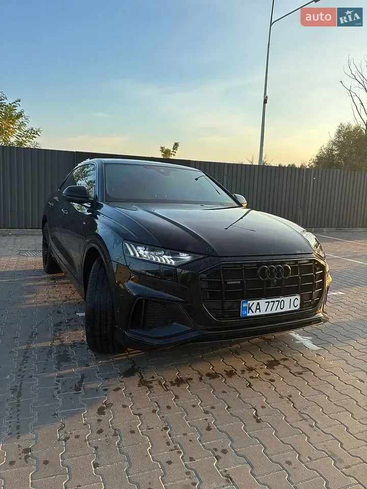 Audi Q8