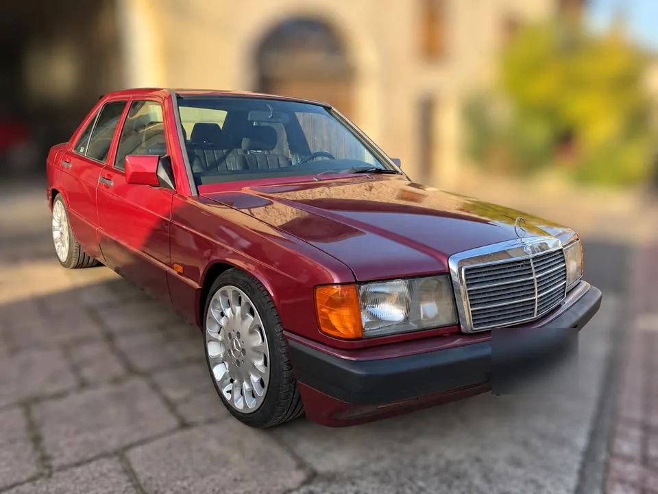 Mercedes-Benz 190 E