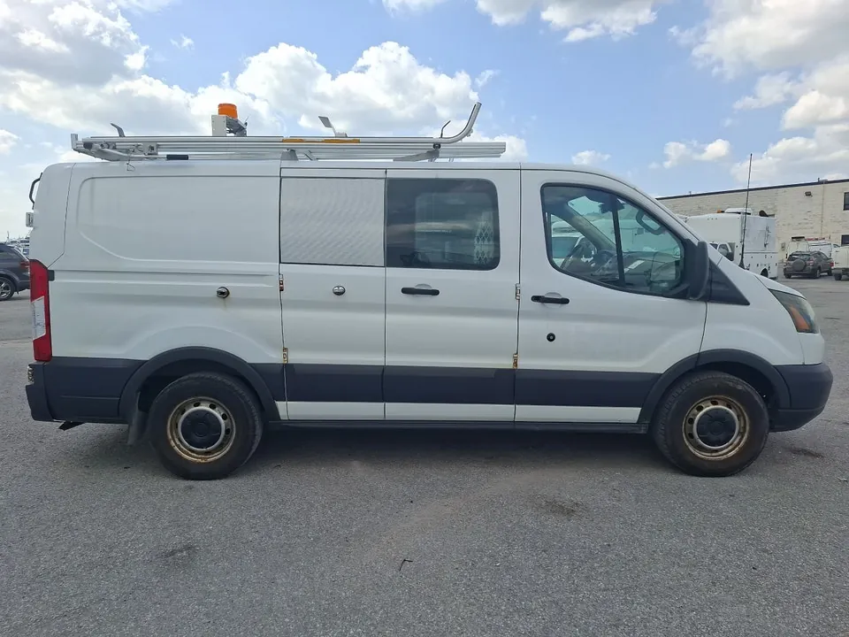 Ford Transit 2016 photo 4