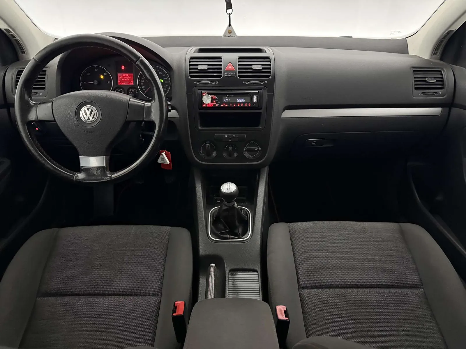 Volkswagen Golf 2007 photo 2