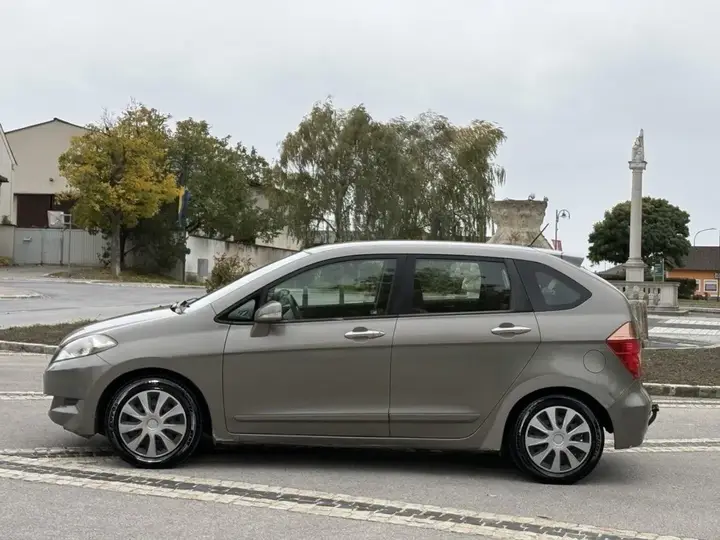 Honda Fr-V 2008 photo 3
