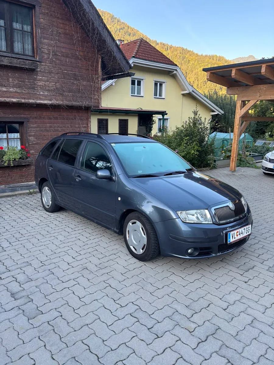 Skoda Fabia 2007 photo 3