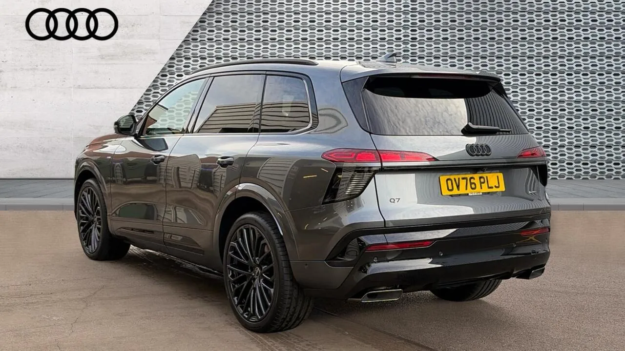 Audi Q7 photo 3