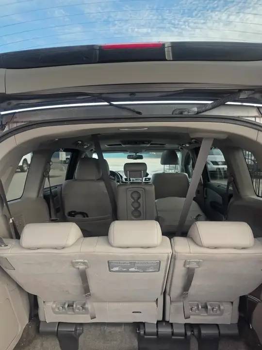 Honda Odyssey 2012 photo 5