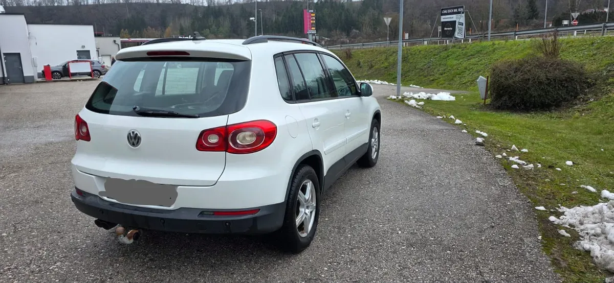 Volkswagen Tiguan 2008 photo 2