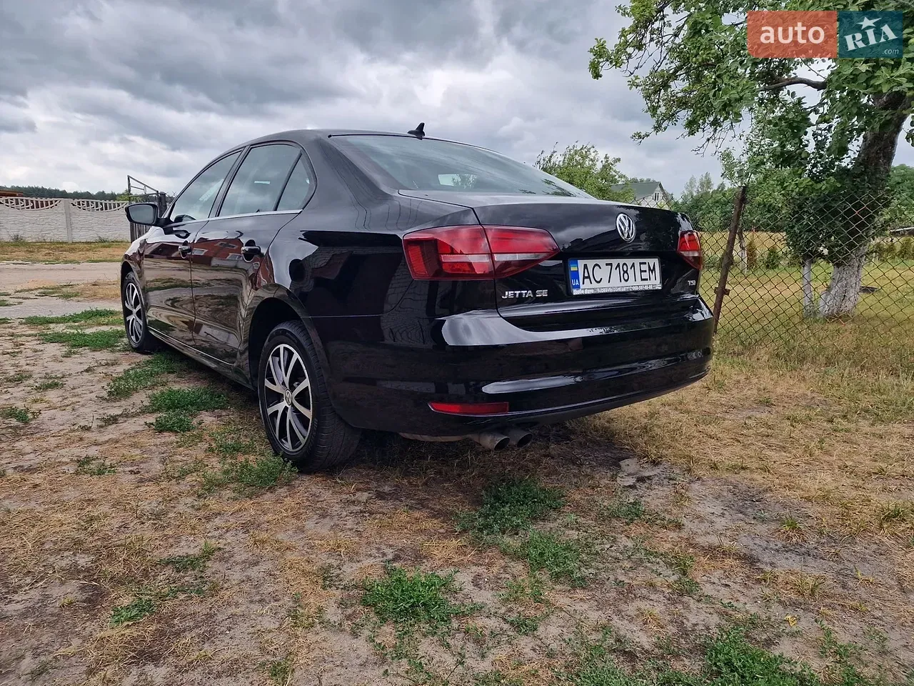Volkswagen Jetta 2017 photo 2