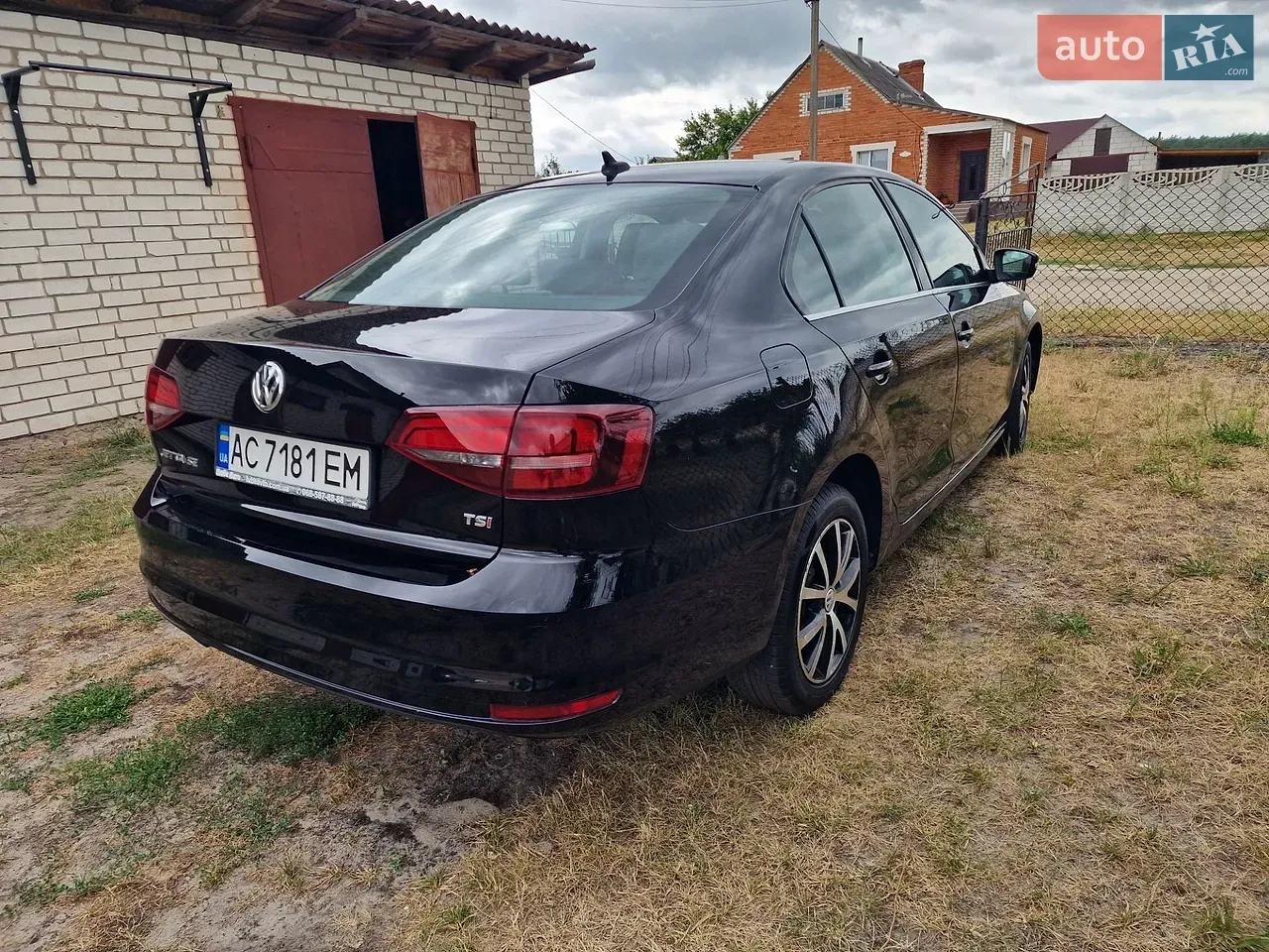 Volkswagen Jetta 2017 photo 3