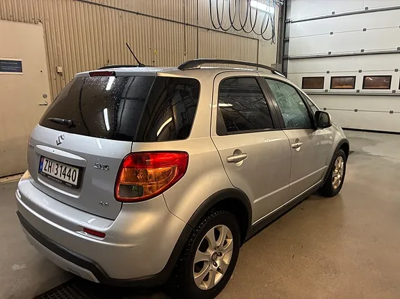 Suzuki Sx4 2011 photo 5