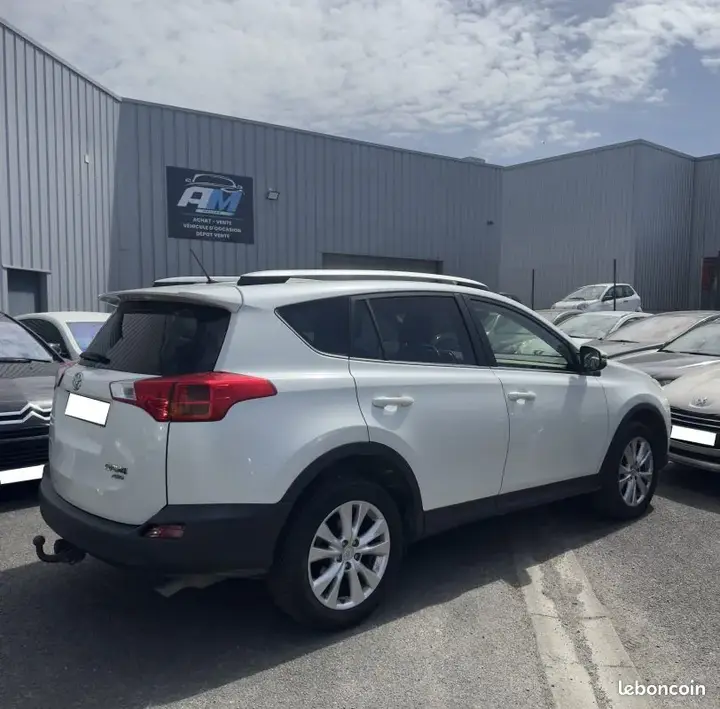 Toyota Rav4 2014 photo 4
