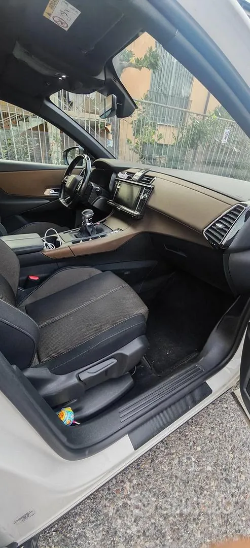 DS Automobiles Ds 7 2019 photo 2