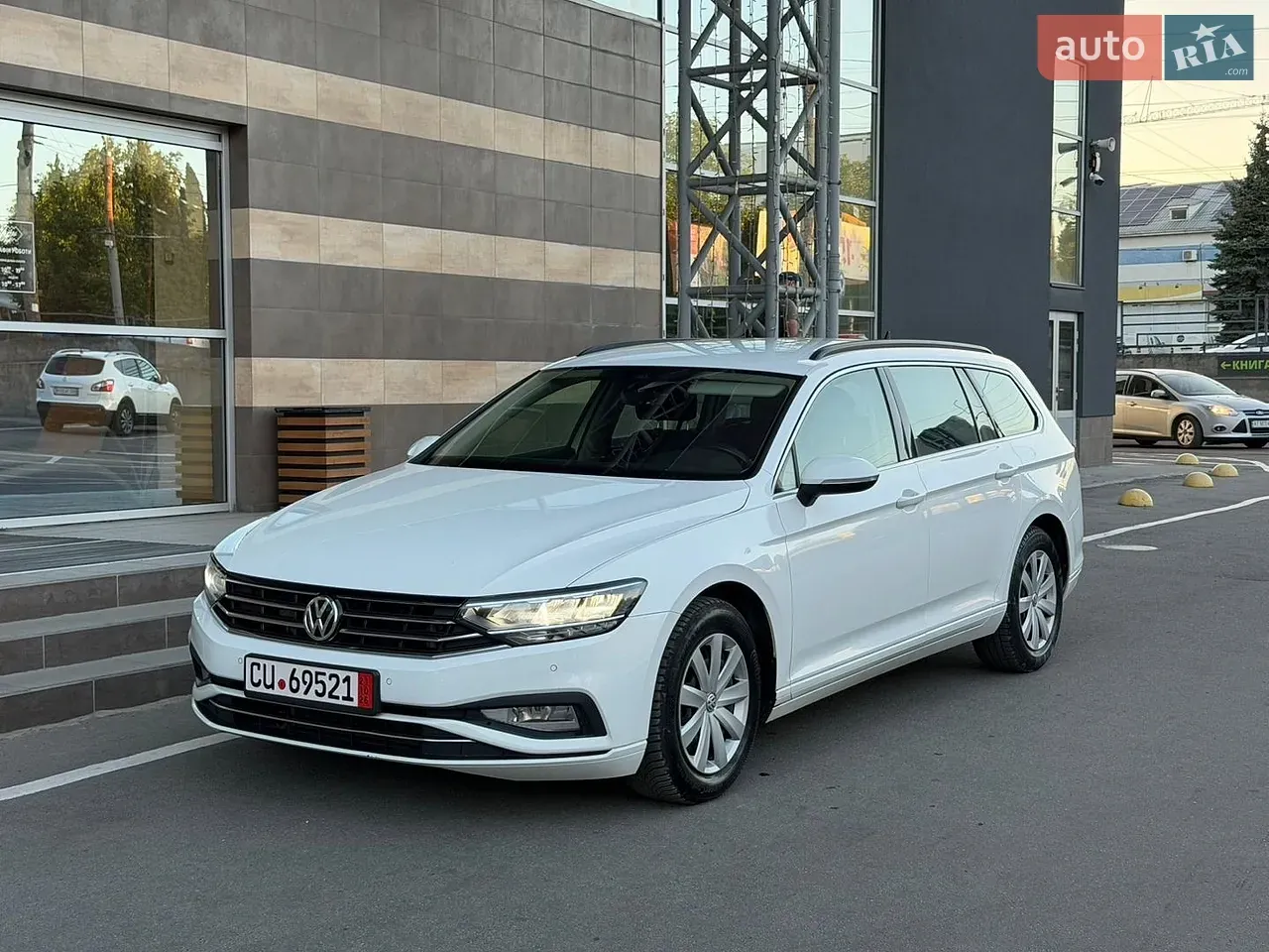 Volkswagen Passat 2020 photo 3