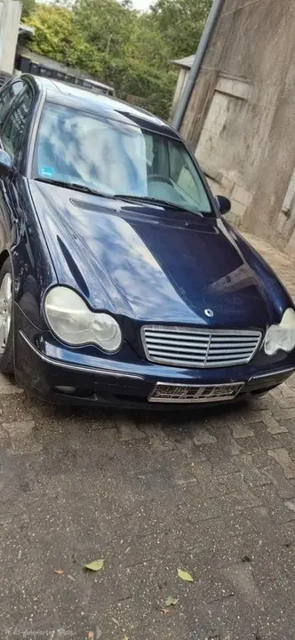 Mercedes-Benz C 320