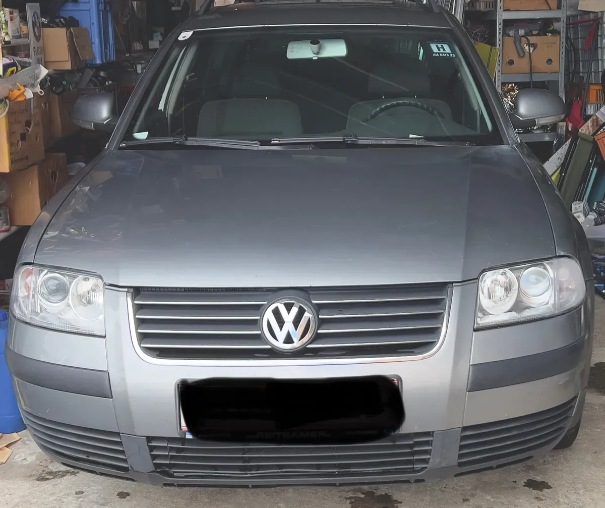 Volkswagen Passat 2004 photo 2