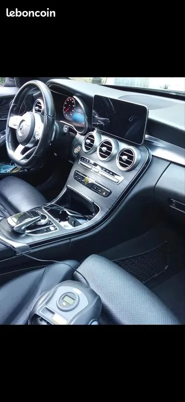Mercedes-Benz C-Class 2019 photo 2