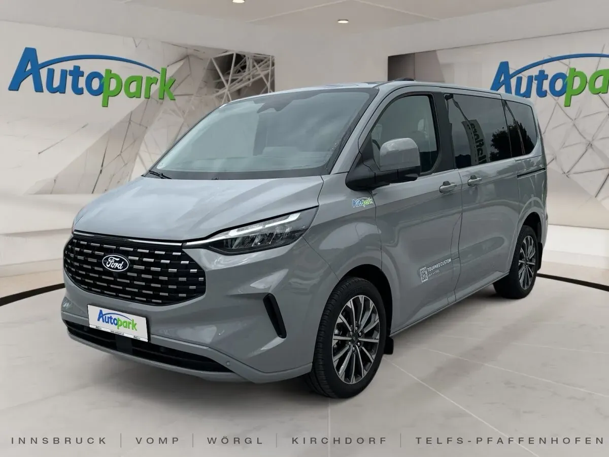 Ford Tourneo Custom Titanium X 320 L1 Awd