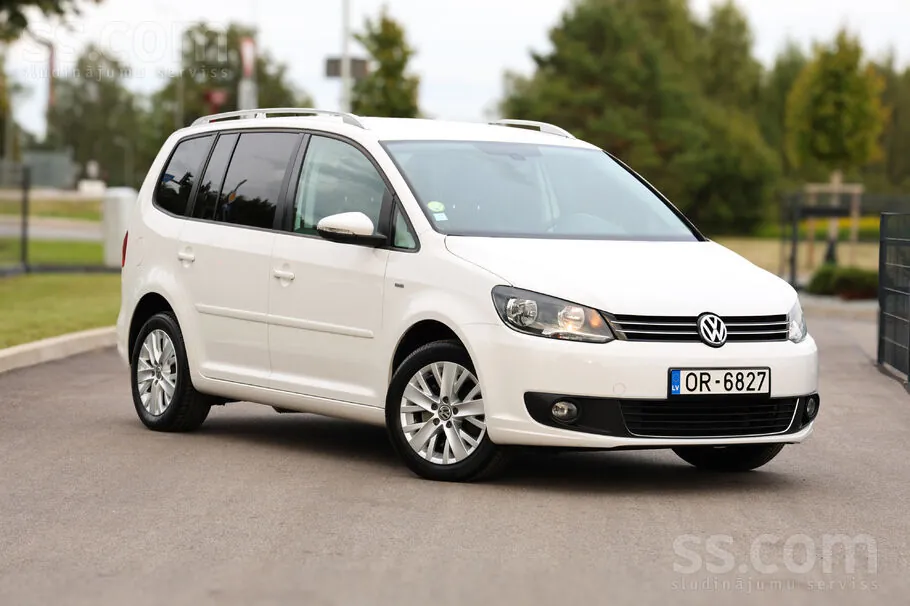 Volkswagen Touran 2013 photo 3