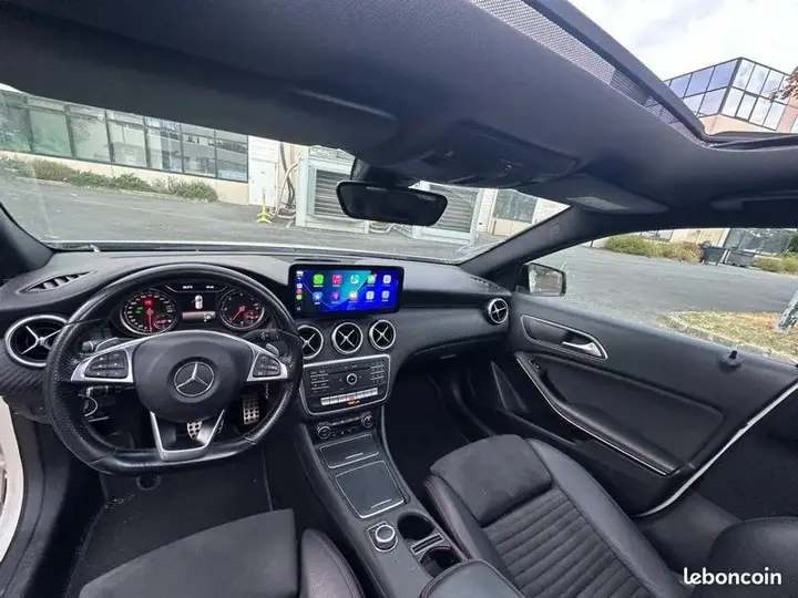 Mercedes-Benz A-Class 2016 photo 3