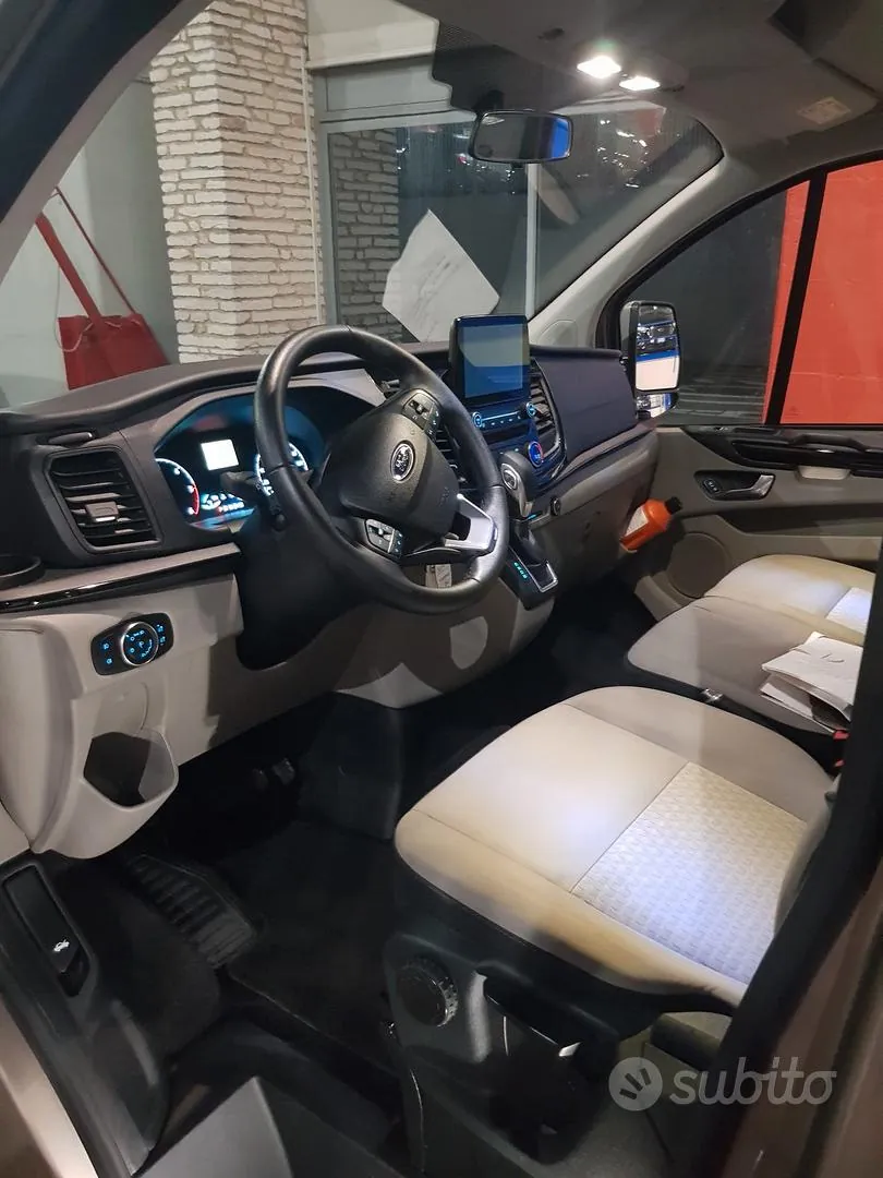 Ford Tourneo Custom 2019 photo 3
