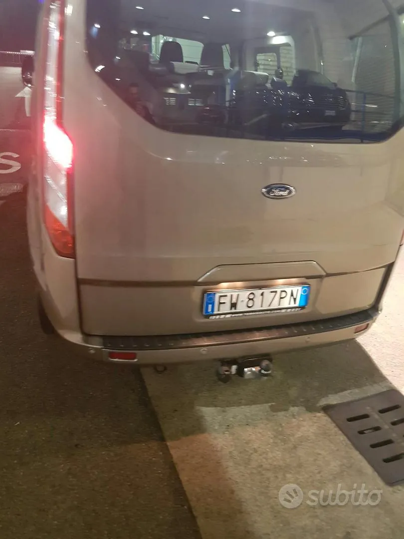 Ford Tourneo Custom 2019 photo 2