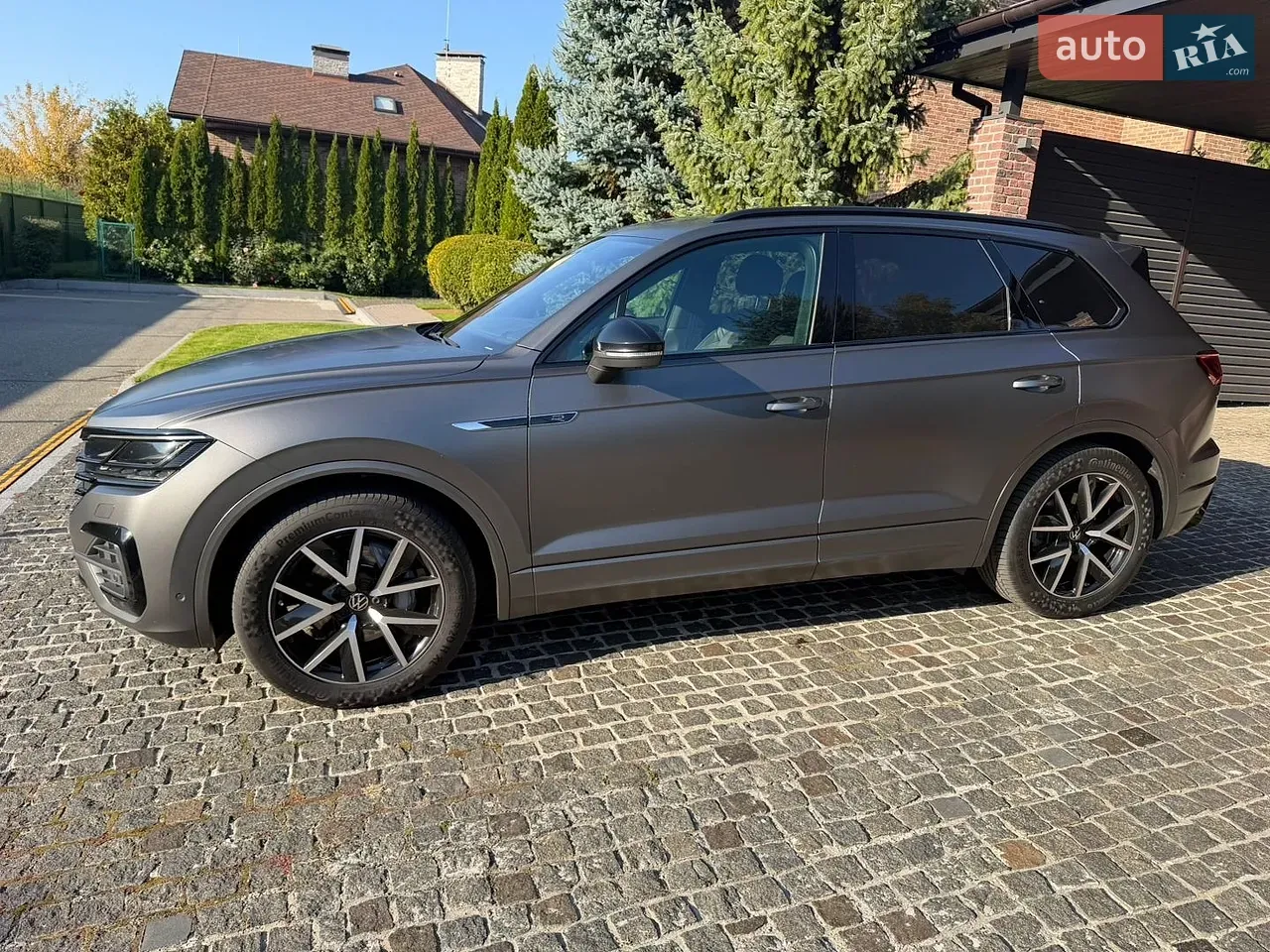 Volkswagen Touareg 2023 photo 3