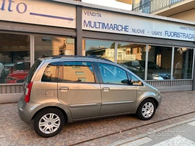 Fiat Idea 2006 photo 2